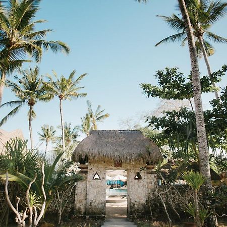 Le Nusa Beach Club Lembongan Zewnętrze zdjęcie