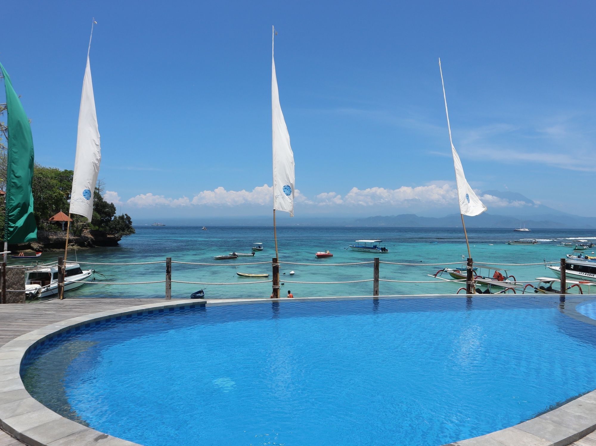 Le Nusa Beach Club Lembongan Zewnętrze zdjęcie